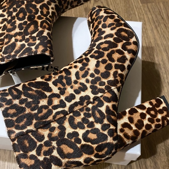 Charles David Leopard Real Calf Fur Ankle Bootie - Picture 9 of 17